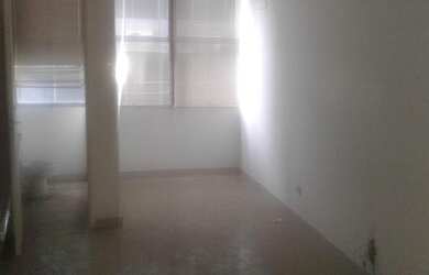 Imagem: O depósito possui 1 Vaga na garagem, 40m² de Área e está