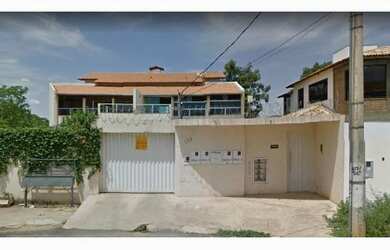 Imagem: A casa possui 3 Dormitórios, 2 Banheiros, 185m² de Área e