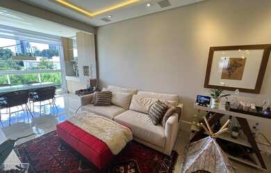 Imagem: Apartamento mobiliado com 3 quartos e 2 vagas paralelas no Ecoville