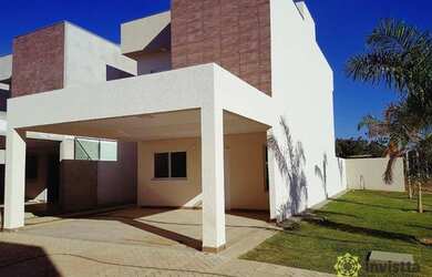 Imagem: A casa em condomínio possui 3 Dormitórios, 4 Banheiros, 2