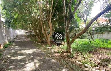 Imagem: O terreno possui 560m² de Área e está localizado em Cidade