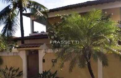 Imagem: A casa em condomínio possui 4 Dormitórios, 3 Banheiros, 2