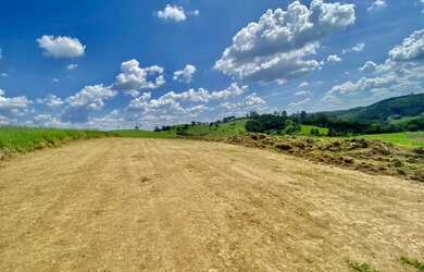 Imagem 3: os preços de lançamento.FX-À venda de 600m2 na VGEFN