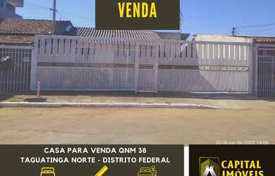 Imagem: A casa possui 4 Dormitórios, 3 Banheiros, 2 Vagas na garagem