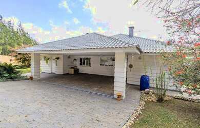 Imagem: A chácara possui 807m² de Área e está localizado em São