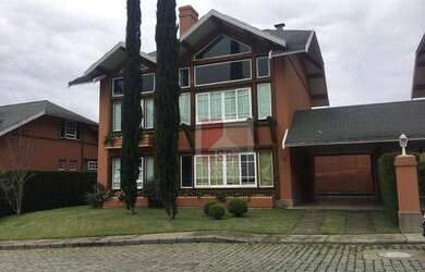 Imagem: A casa em condomínio possui 4 Dormitórios, 3 Banheiros, 4