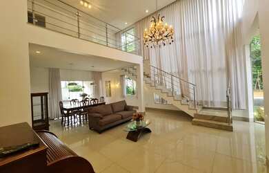 Imagem: A casa em condomínio possui 4 Dormitórios, 5 Banheiros, 4