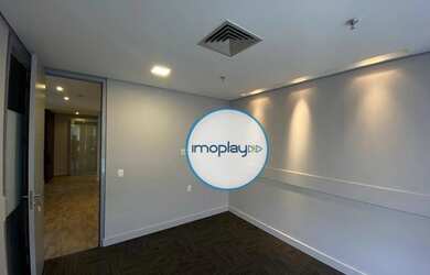 Imagem: O depósito possui 3 Vagas na garagem, 97m² de Área e está