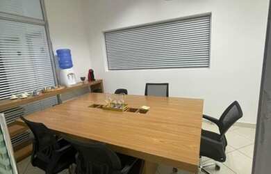 Imagem: O depósito para alugar possui e está localizado em Vila Santo