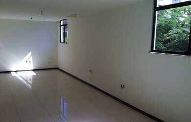 Imagem: O depósito para alugar possui 300m² de Área e está localizado