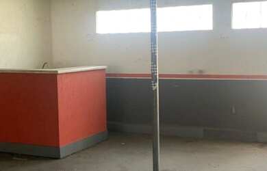 Imagem 12: Galpão/Depósito/Armazém para aluguel possui 367 metros quadrados em...