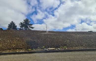 Imagem: O terreno possui 450m² de Área e está localizado em Gramado