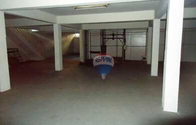 Imagem: O depósito possui 730m² de Área e está localizado em Barro