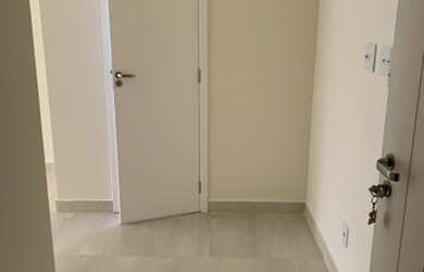 Imagem: O depósito possui 1 Vaga na garagem, 30m² de Área e está