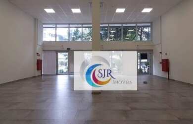 Imagem: O depósito possui 5 Vagas na garagem, 340m² de Área e está