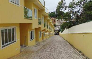 Imagem: A casa em condomínio possui 3 Dormitórios, 3 Banheiros, 2