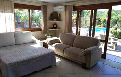 Imagem 7: Linda casa na Praia do Rosa em amplo terreno arboriza de 1170m²