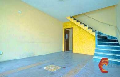 Imagem: A casa possui 3 Dormitórios, 2 Banheiros, 1 Vaga na garagem