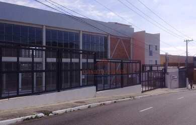 Imagem: O depósito possui 2372m² de Área e Imóvel novo e está localizado