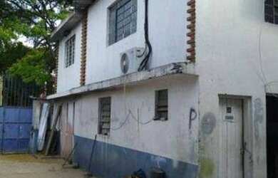 Imagem: O depósito possui 300m² de Área e está localizado em Vila