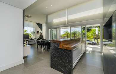 Imagem 3: Casa contemporânea para venda possui 235m Condomínio Alfhaville