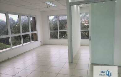 Imagem: O depósito possui 2 Vagas na garagem, 81m² de Área e está