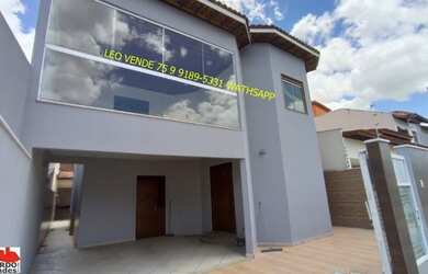 Imagem: A casa possui 3 Dormitórios, 4 Banheiros, 2 Vagas na garagem