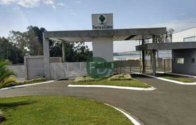 Imagem: O terreno possui 600m² de Área e está localizado em São