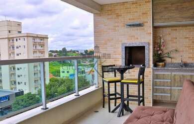 Imagem: O apartamento possui 3 Dormitórios, 2 Banheiros, 2 Vagas na