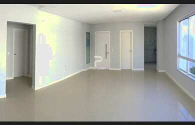 Imagem: O apartamento possui 2 Dormitórios, 2 Banheiros, 2 Vagas na