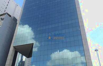 Imagem: O depósito possui 4 Vagas na garagem, 145m² de Área e está