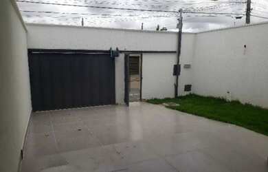 Imagem: O apartamento possui 3 Dormitórios, 1 Banheiro, 2 Vagas na