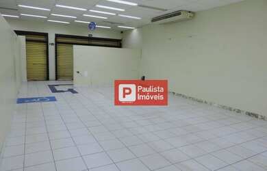 Imagem: O depósito para alugar possui 3 Vagas na garagem e 429m² de