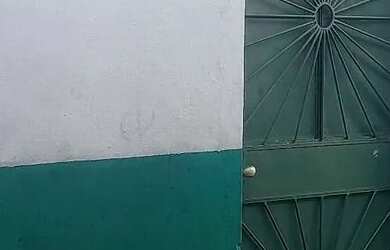 Imagem: A casa possui 1 Dormitório, 1 Banheiro e está localizado