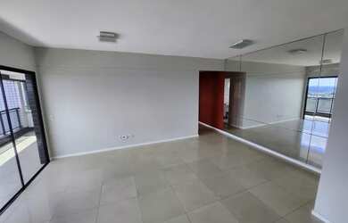 Imagem 10: Apartamento para venda possui 949m², com 3 quartos sendo 2 suítes, em...