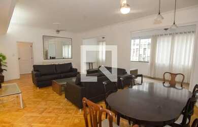 Imagem: O apartamento possui 4 Dormitórios, 2 Banheiros, 1 Vaga na