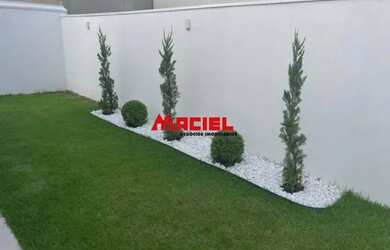 Imagem: A casa em condomínio possui 3 Dormitórios, 4 Banheiros, 1