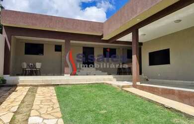 Imagem: A casa em condomínio possui 4 Dormitórios, 4 Banheiros, 4