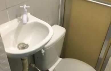 Imagem: A casa possui 1 Dormitório, 1 Banheiro e está localizado