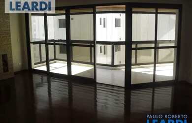 Imagem: O apartamento possui 4 Dormitórios, 4 Banheiros, 3 Vagas na