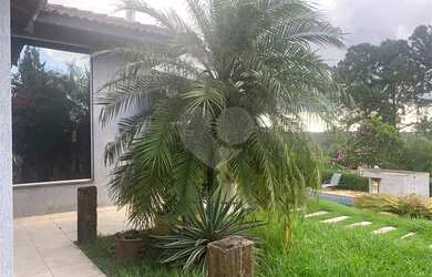 Imagem 2: Vendo/Alugo - Casa no Condomínio Estância dos Lagos - Atibaia