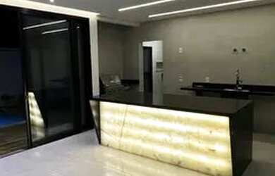 Imagem: A casa em condomínio possui 3 Dormitórios, 5 Banheiros, 4