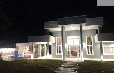 Imagem: A casa em condomínio possui 4 Dormitórios, 5 Banheiros, 5