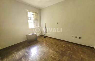 Imagem 3: Casa - / Comercial / Centro