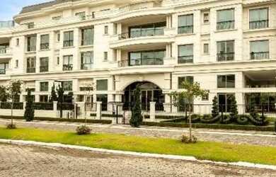 Imagem: O apartamento possui 5 Dormitórios, 5 Banheiros, 4 Vagas na