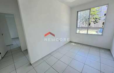 Imagem: O apartamento possui 1 Dormitório, 1 Banheiro, 1 Vaga na garagem