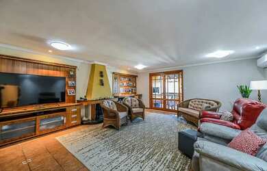 Imagem: A casa em condomínio possui 3 Dormitórios, 4 Banheiros, 4