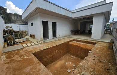 Imagem 6: Casa Térrea no Alphaville 4 com 3 Suítes 1 com Closet Piscina com hidro