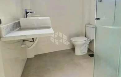 Imagem 12: Cobertura de 2 quartos no bairro Menino Deus em frente ao Parque Marinha...