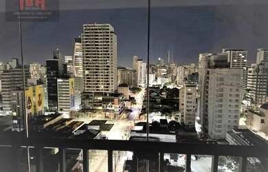 Imagem 1: Studio de 1 quarto, mobiliado, com varanda, linda vista e ótima estrutura no prédio. Perto